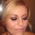 It's a smoky eye for this Bride!